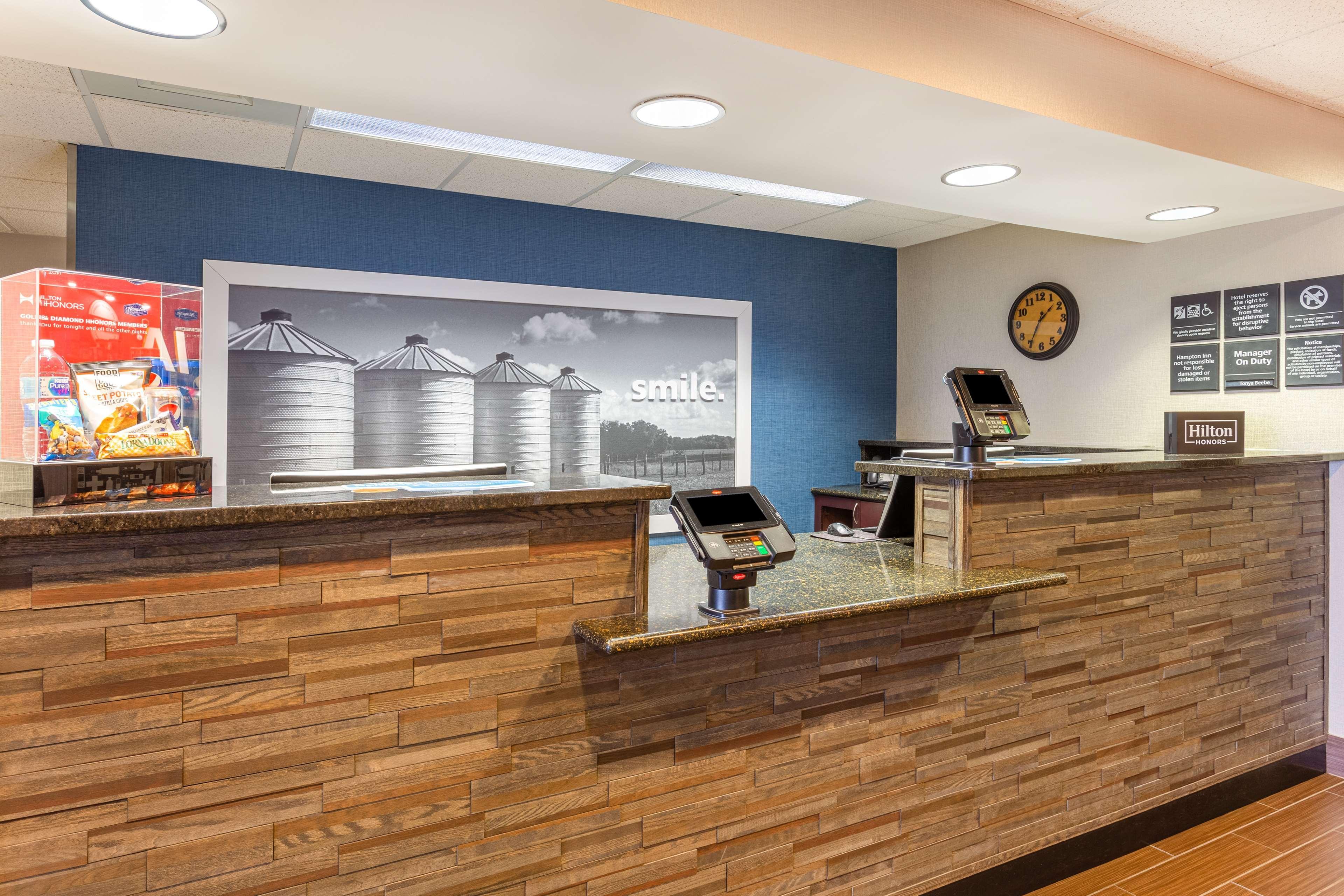 Hampton Inn Cedar Rapids Dış mekan fotoğraf