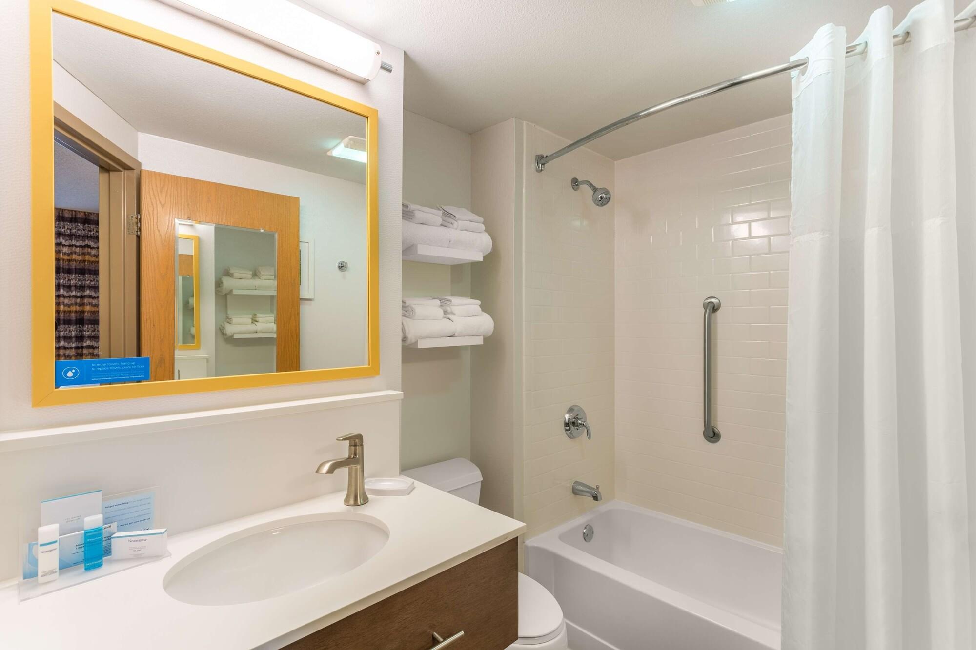 Hampton Inn Cedar Rapids Dış mekan fotoğraf