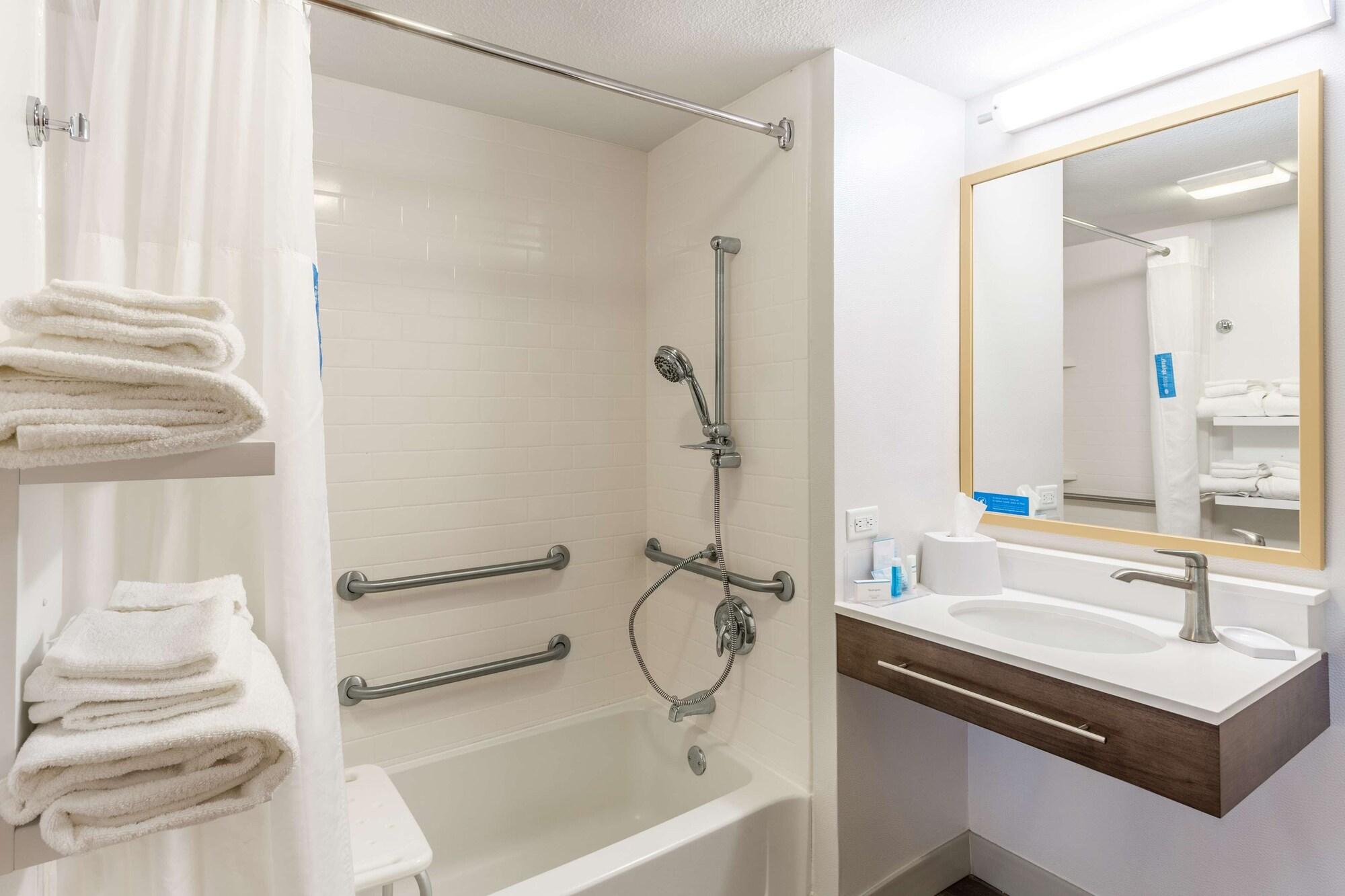 Hampton Inn Cedar Rapids Dış mekan fotoğraf