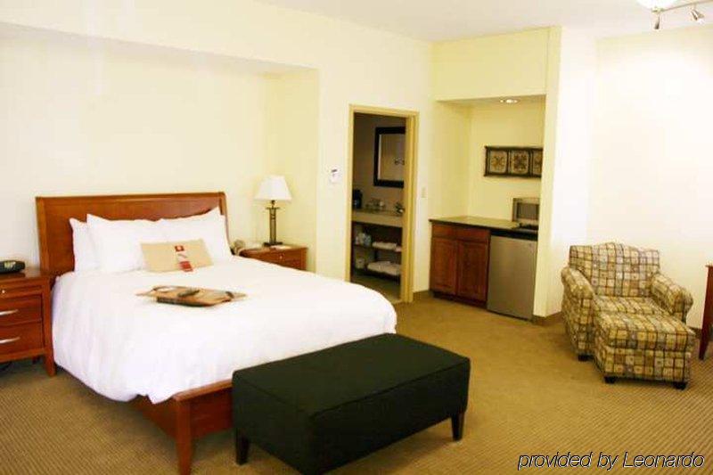 Hampton Inn Cedar Rapids Oda fotoğraf